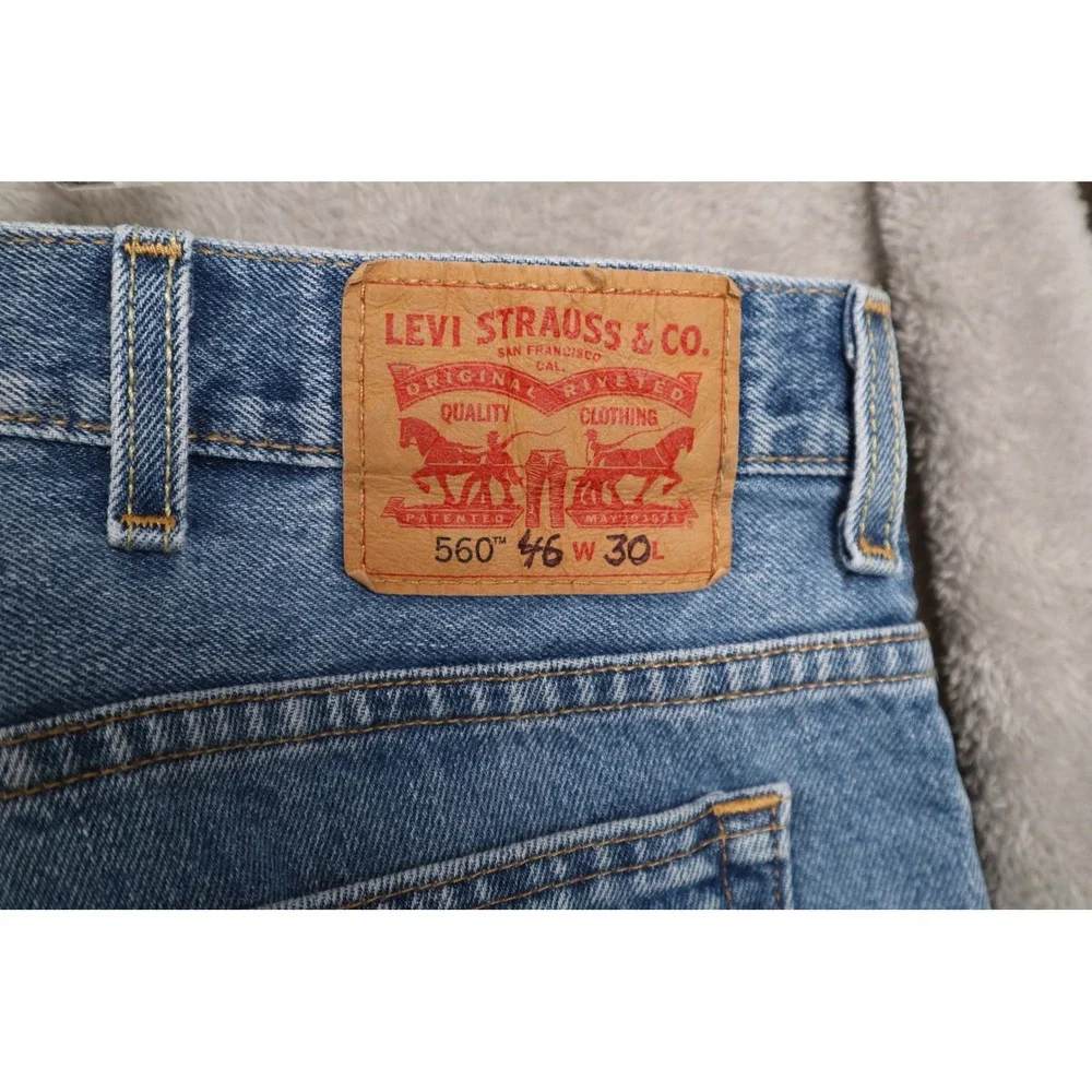 Levis 560 Comfort Fit Jeans Mens 46x30 Blue Medium Wash Relaxed Tapered Denim